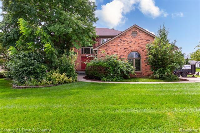 Property Photo: 186 Windrift Lane MI 48307