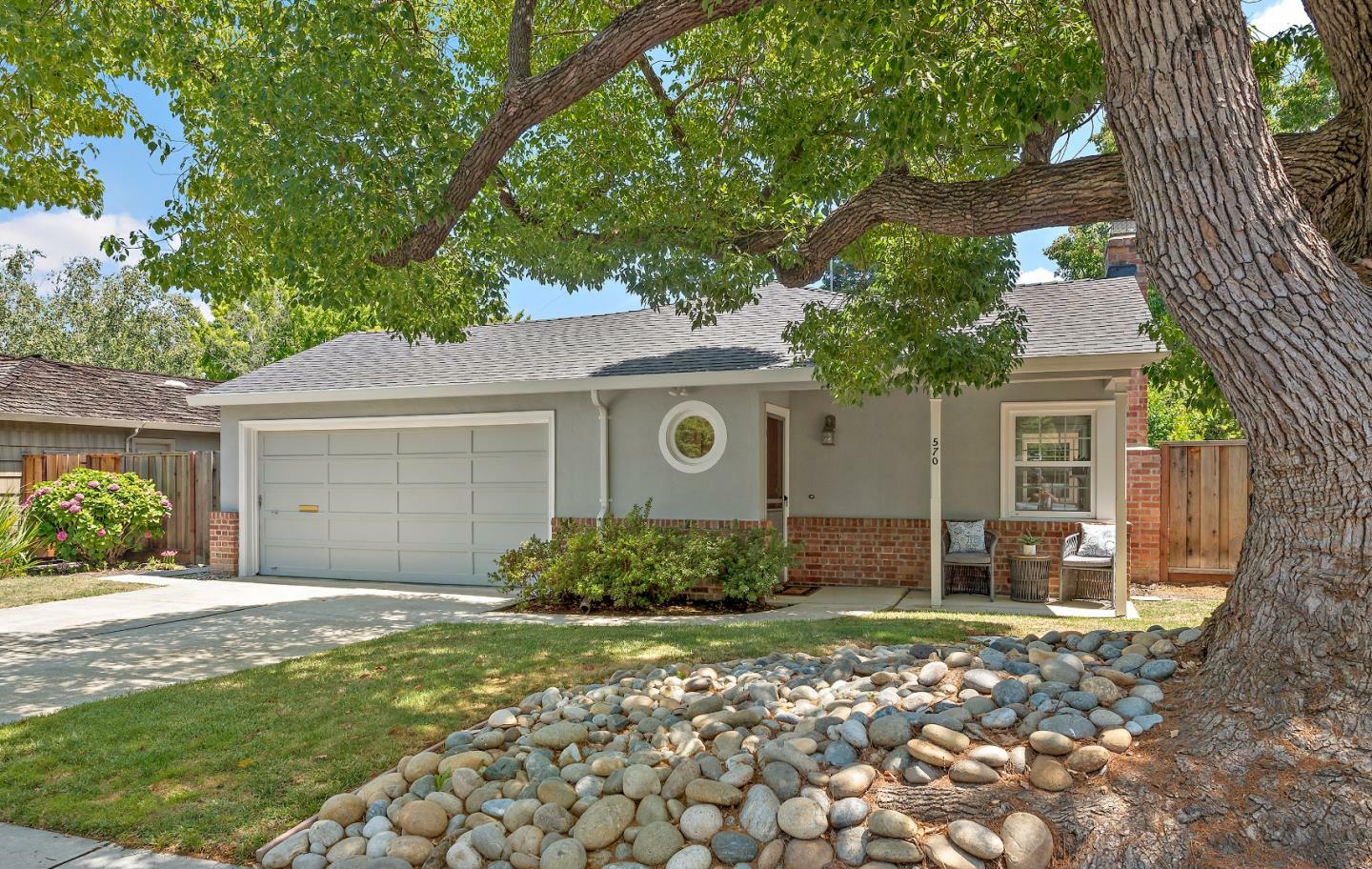 Property Photo:  570 Marion Avenue  CA 94301 