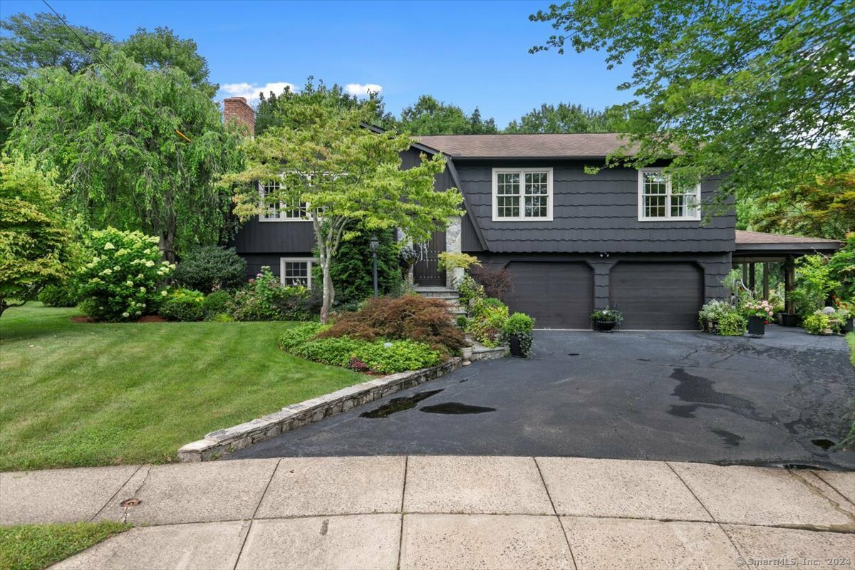 Property Photo:  95 Wendy Road  CT 06460 