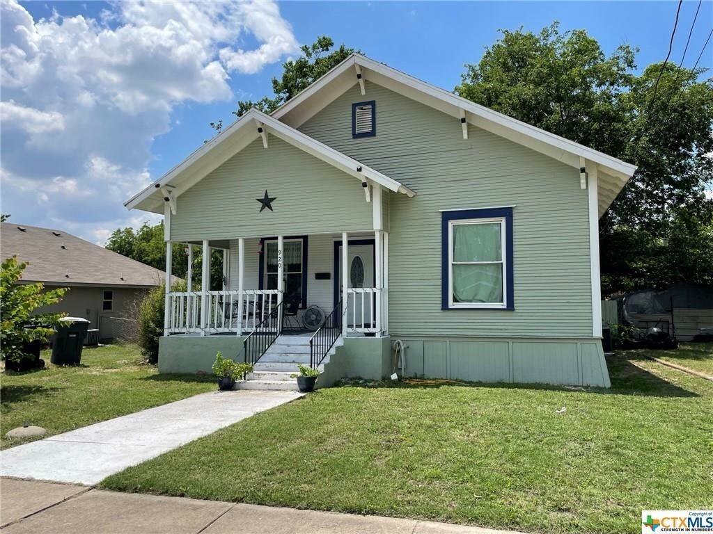 Property Photo:  920 S 33rd Street  TX 76504 