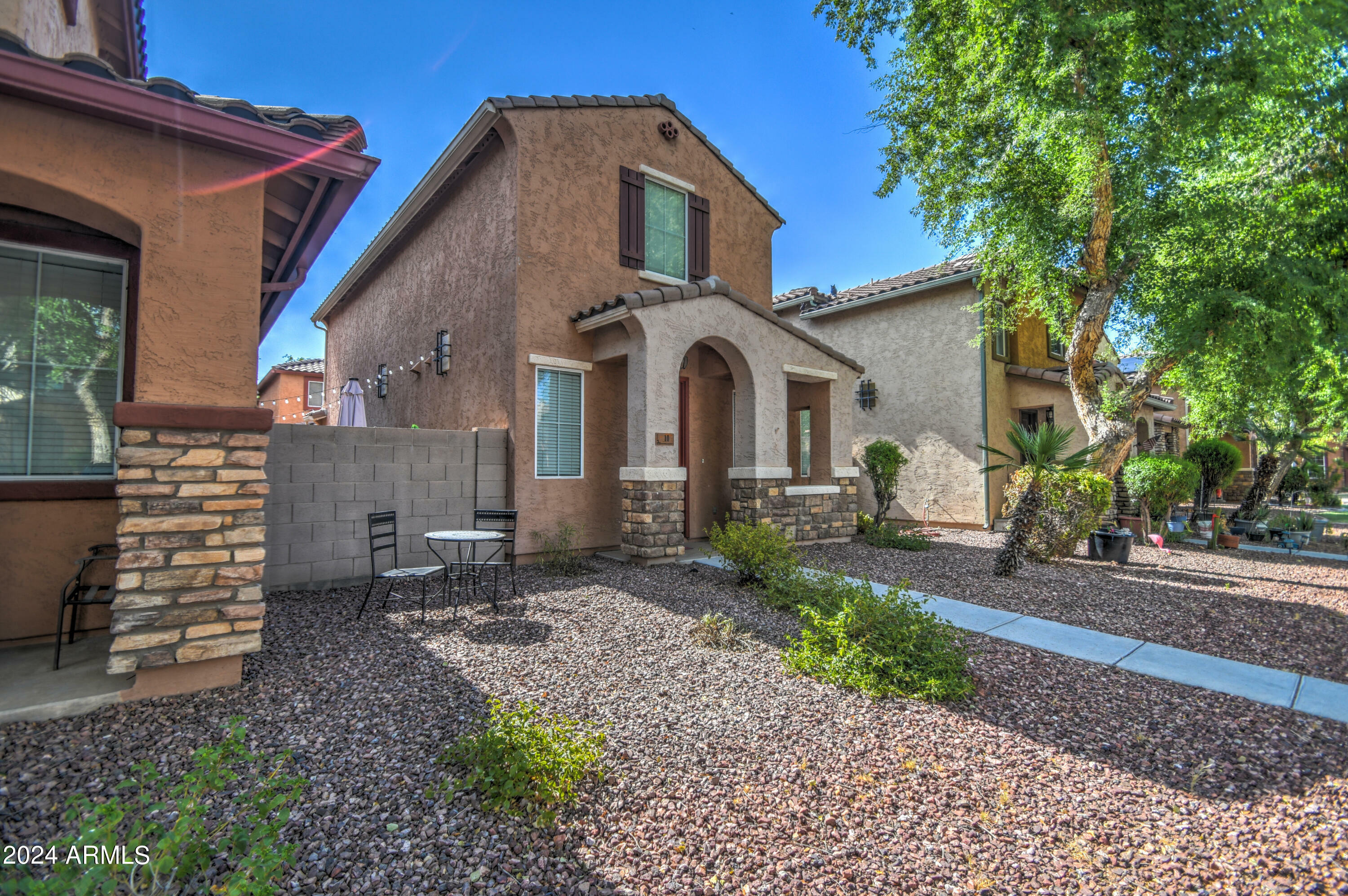 Property Photo:  10 N 88th Avenue  AZ 85353 