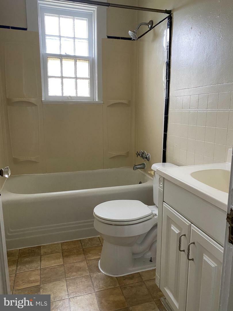 Property Photo:  208 W Boscawen Street 12  VA 22601 