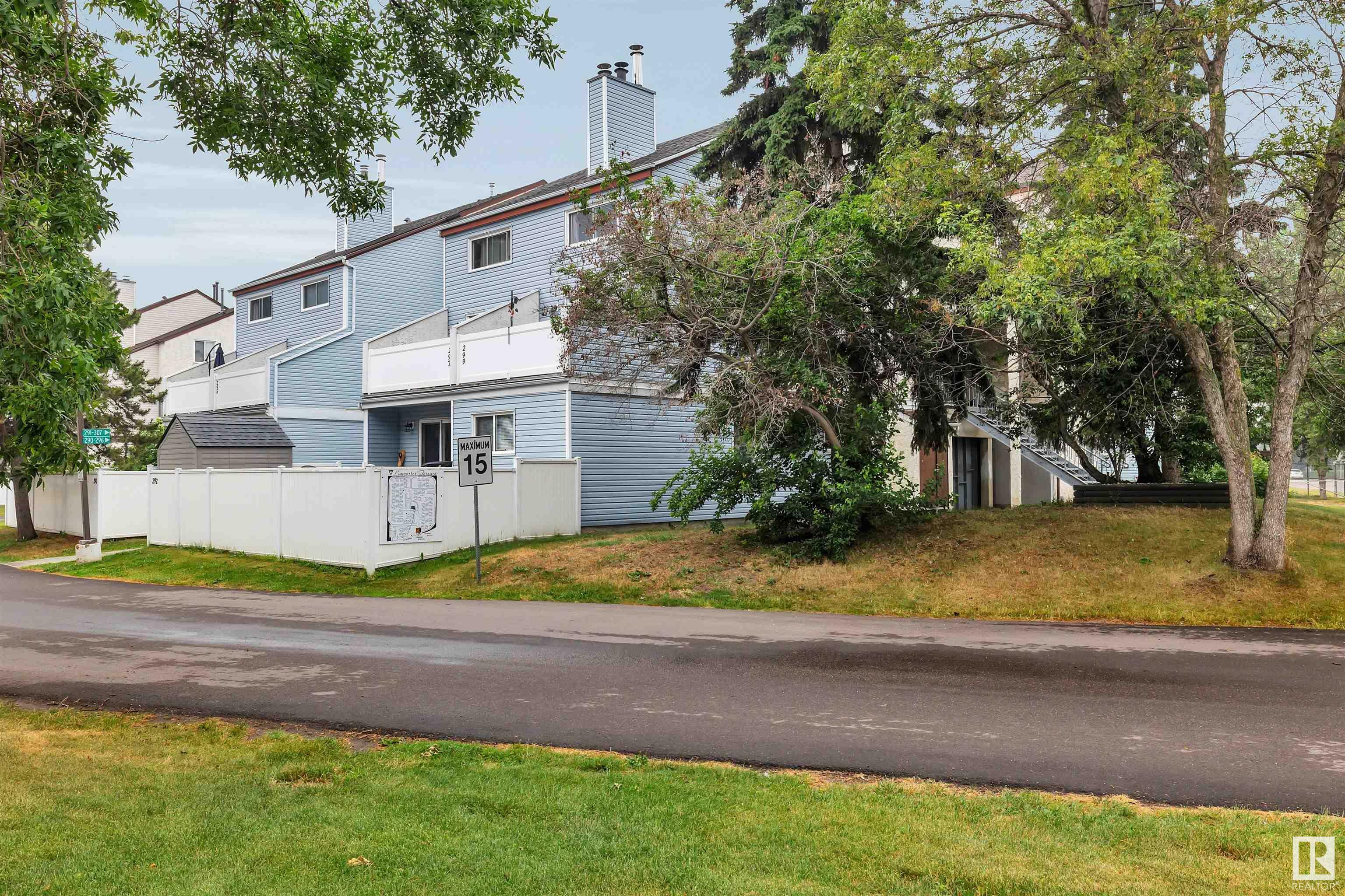 Property Photo:  299 Lancaster Terrace NW  AB T5X 5T7 