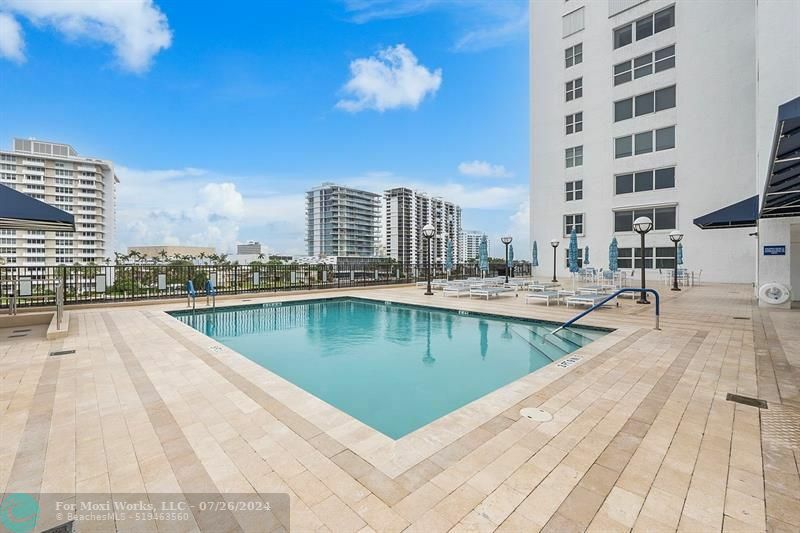 Property Photo:  777 Bayshore Dr 1705  FL 33304 