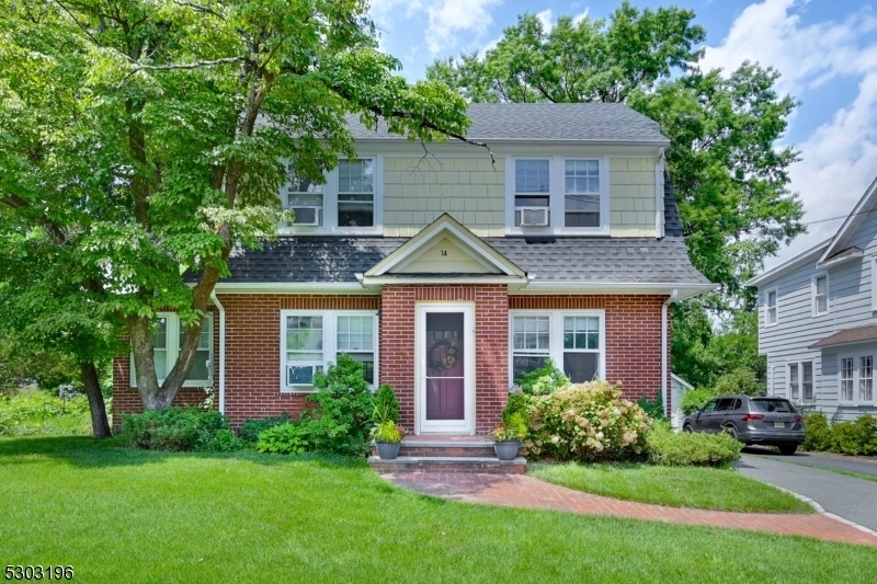 Property Photo:  14 Lum Ave  NJ 07928 