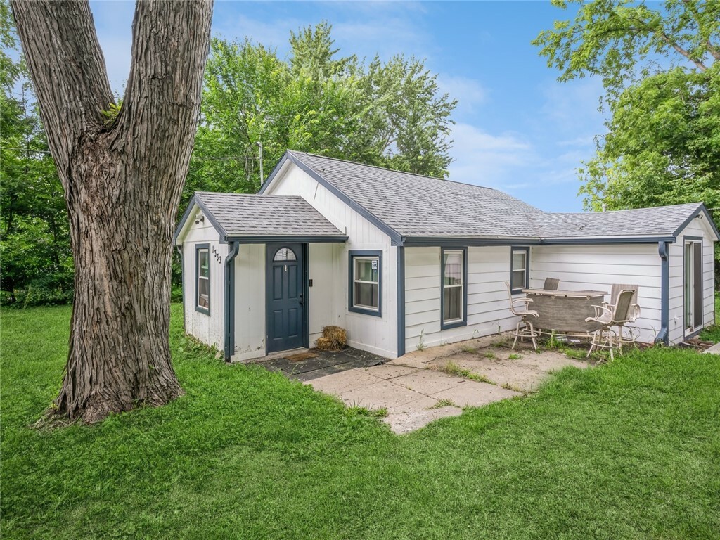 Property Photo:  1333 E 36th Court  IA 50317 