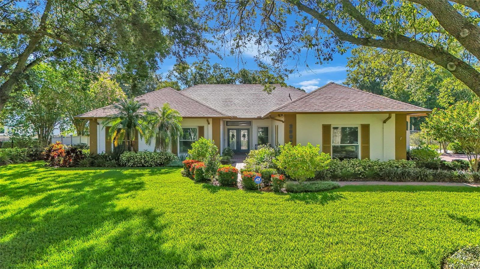 Property Photo: 3904 Cheverly Drive E FL 33813