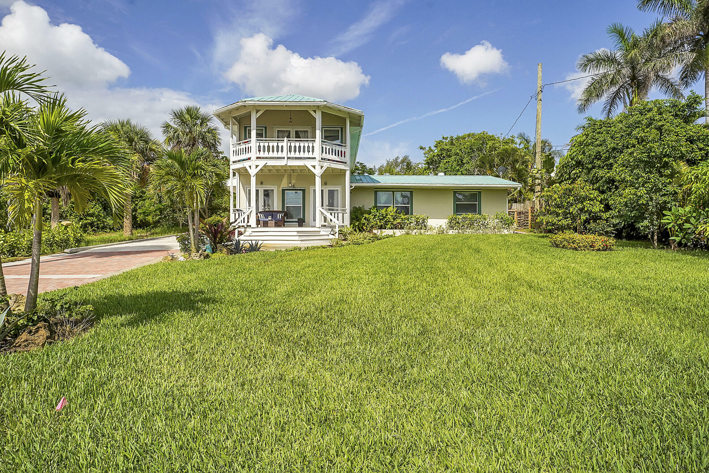 Property Photo:  12417 S Indian River Drive  FL 34957 