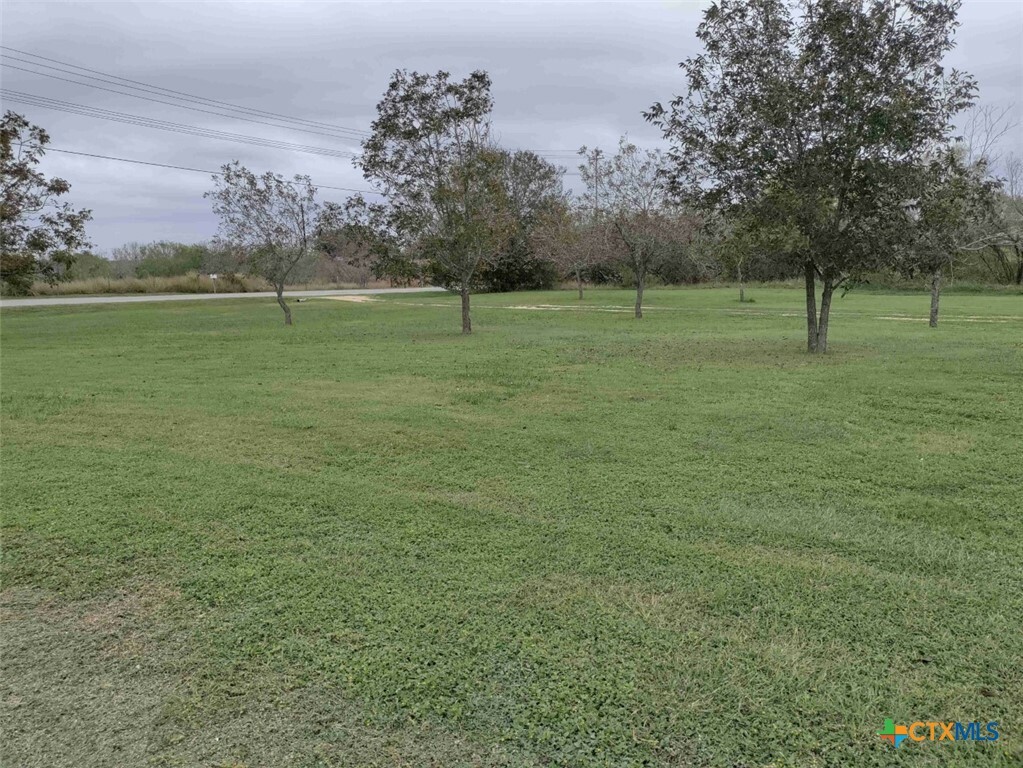 Property Photo:  1576 Pioneer Road  TX 78155 