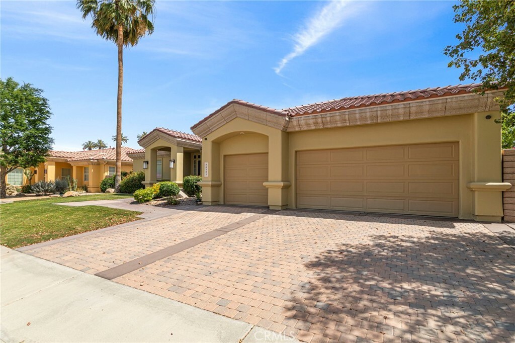 Property Photo:  74785 Waring Court  CA 92260 