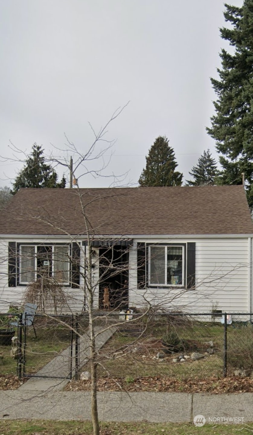 Property Photo: 8821 37th Avenue SW WA 98126