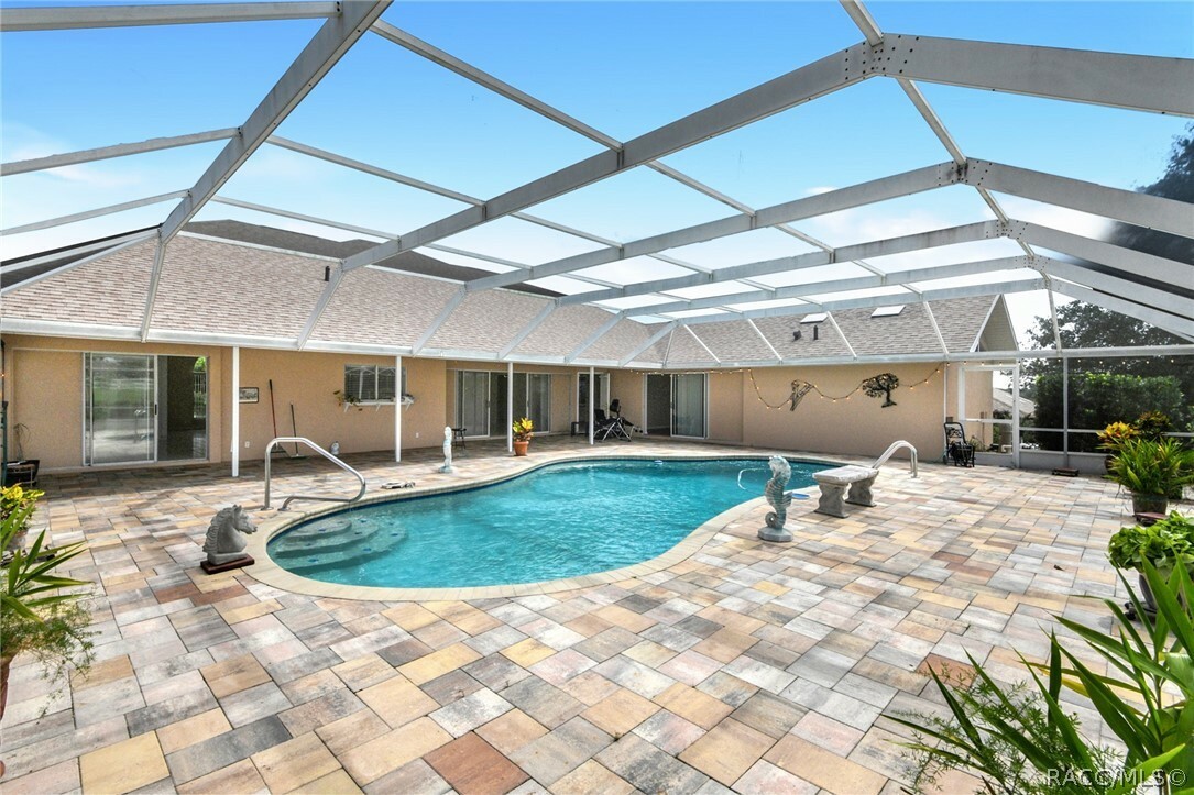 Property Photo:  1262 E Triple Crown Loop  FL 34442 