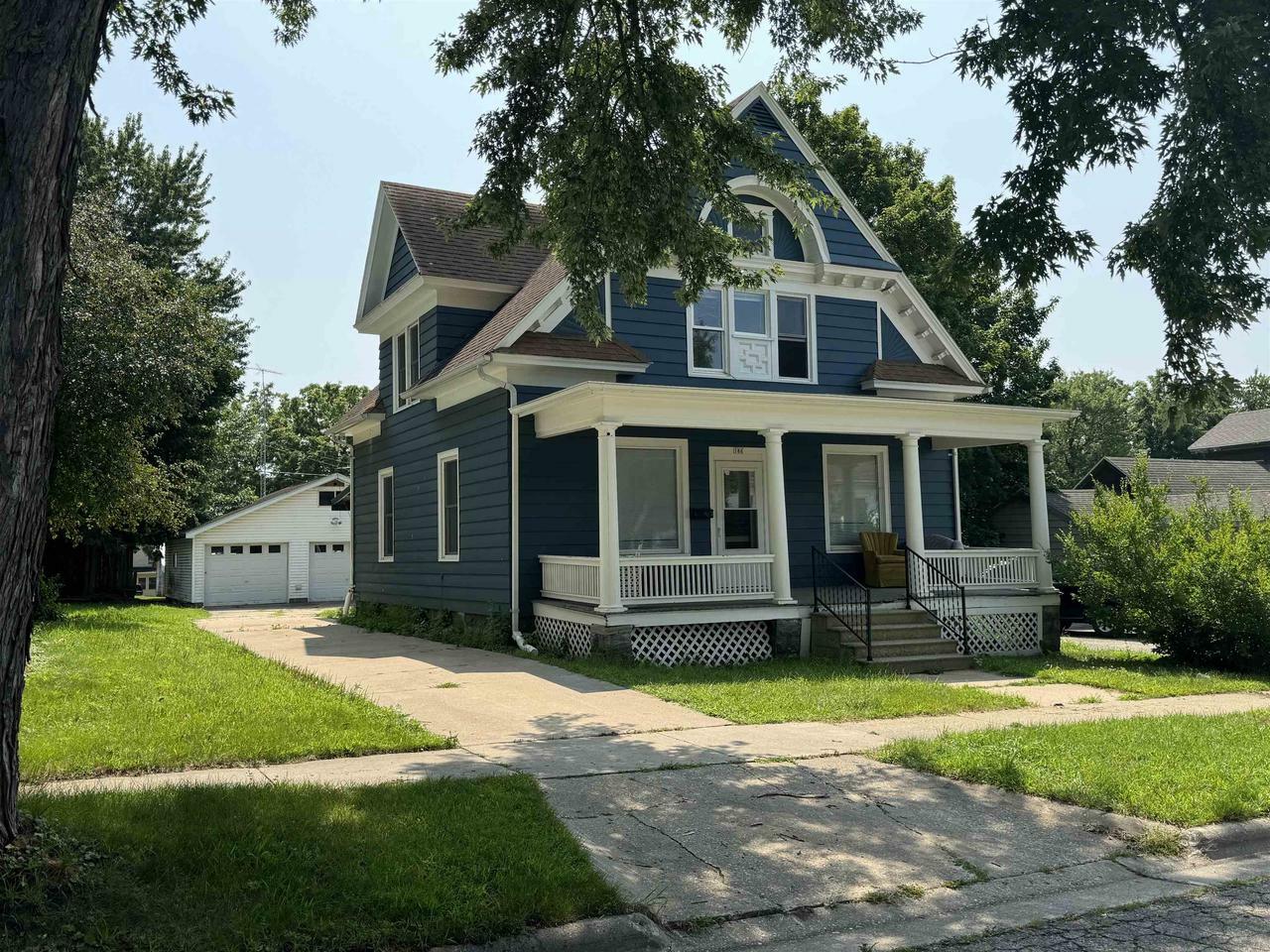 Property Photo:  186 West Moore Street  WI 54923 