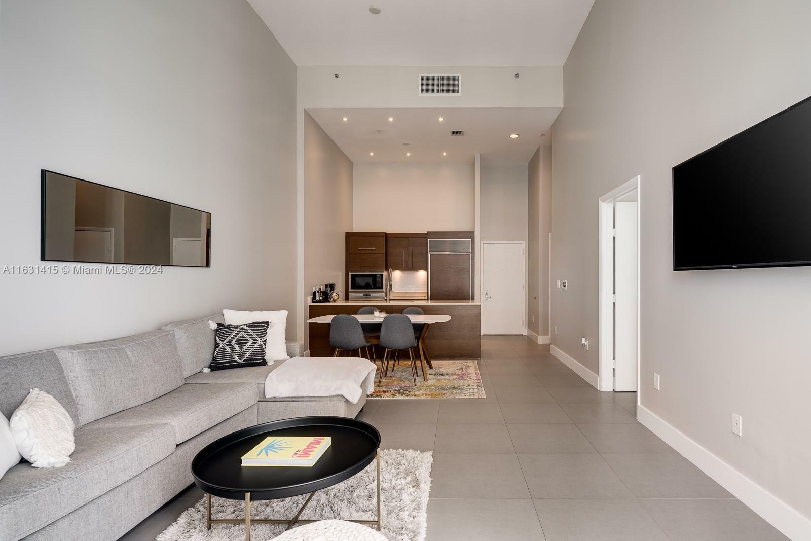 Property Photo:  475 Brickell Ave 4111  FL 33131 