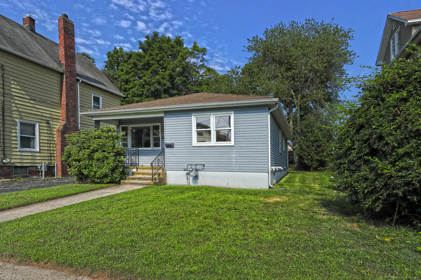 Property Photo: 24 Elm Street CT 06512