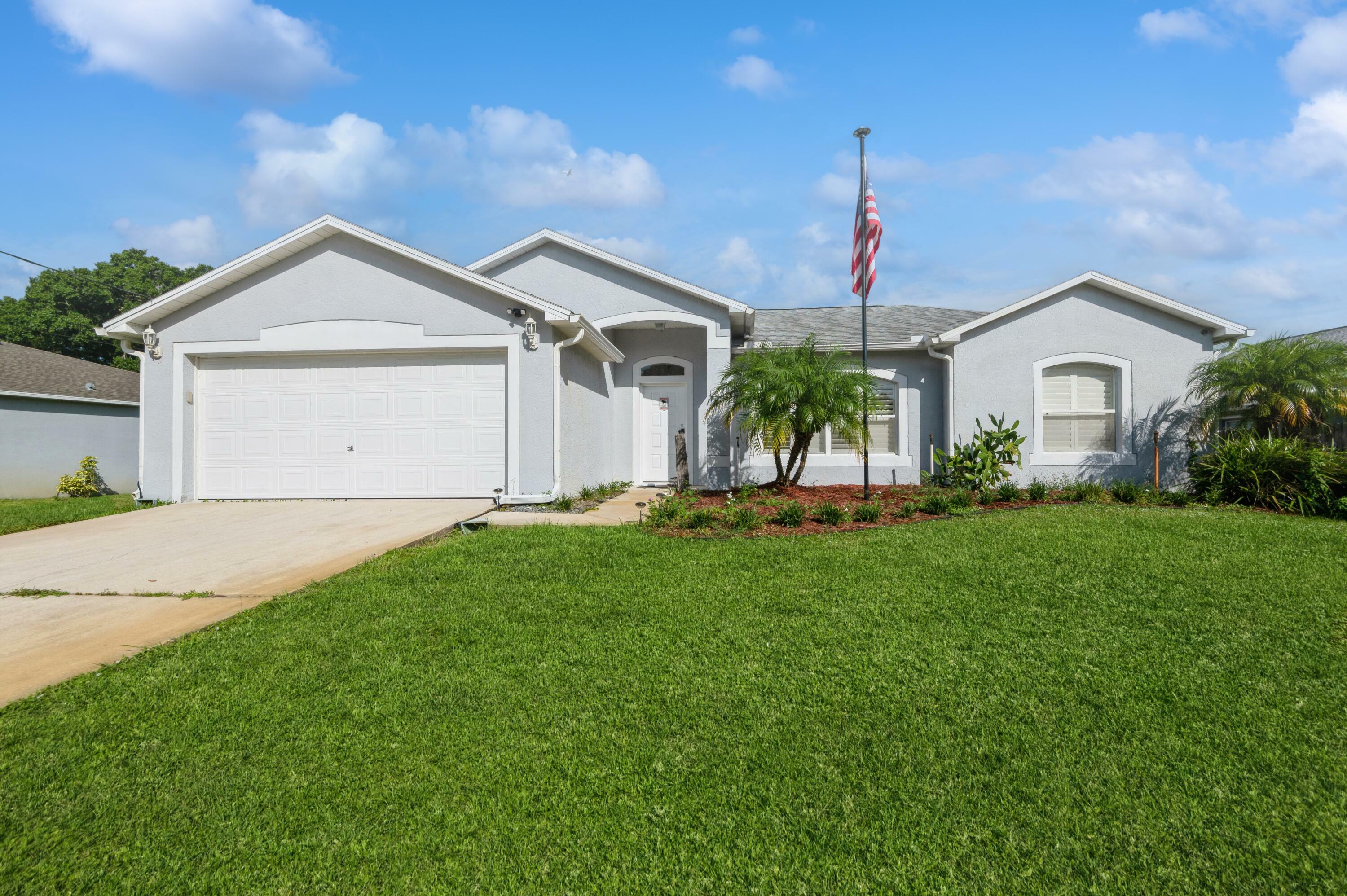 Property Photo:  4330 Ponds Drive  FL 32927 