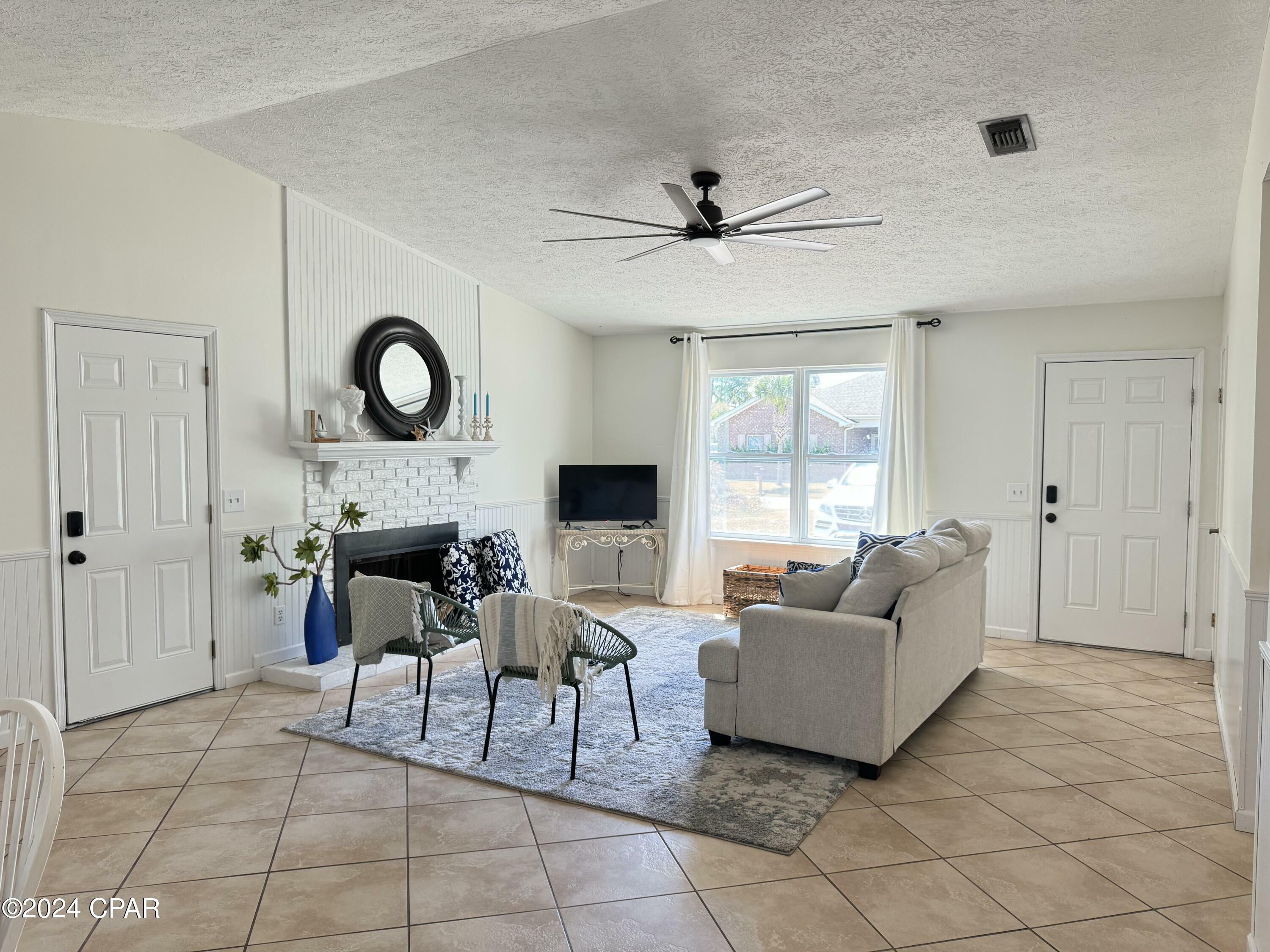 Property Photo:  3701 Betsy Lane  FL 32408 