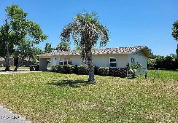 Property Photo:  301 Minnesota Avenue  FL 32444 