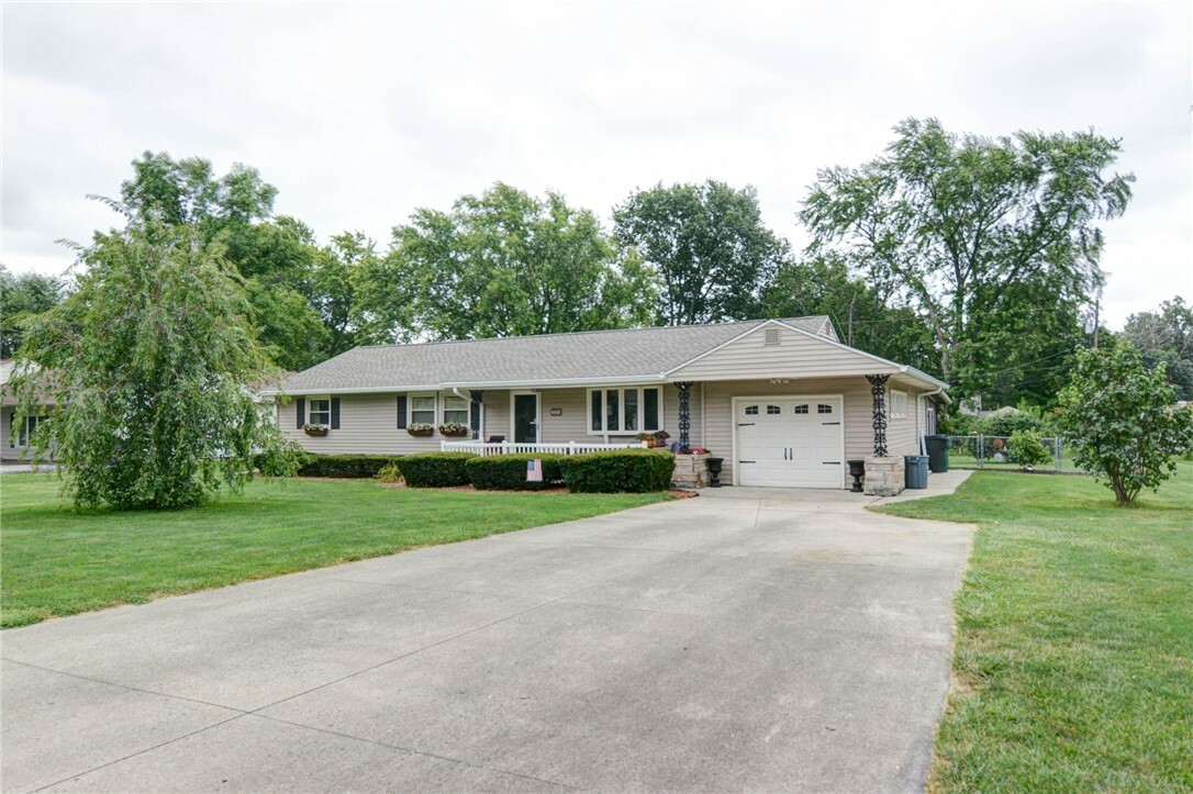 Property Photo:  237 W Mark Avenue  IL 62526 