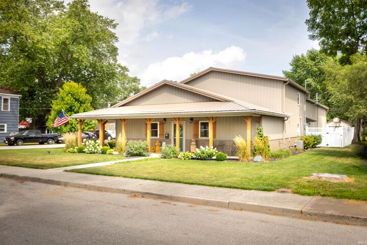 807 S Williams Street  Bluffton IN 46714-3129 photo