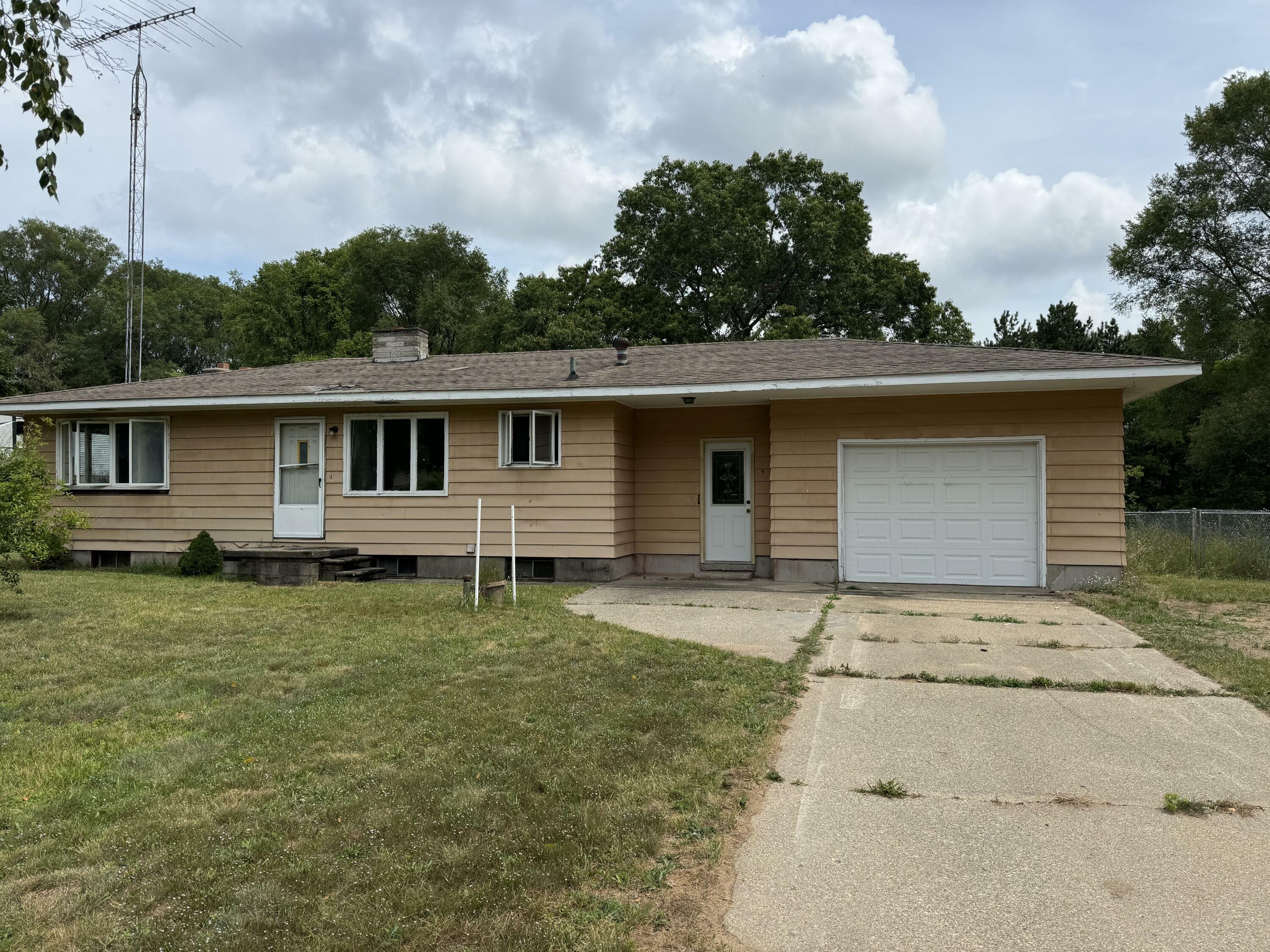 Property Photo:  1355 Lexington Road  MI 49660 