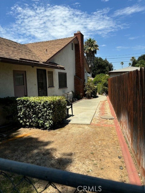 Property Photo:  3419 Sunnyside Drive  CA 92506 