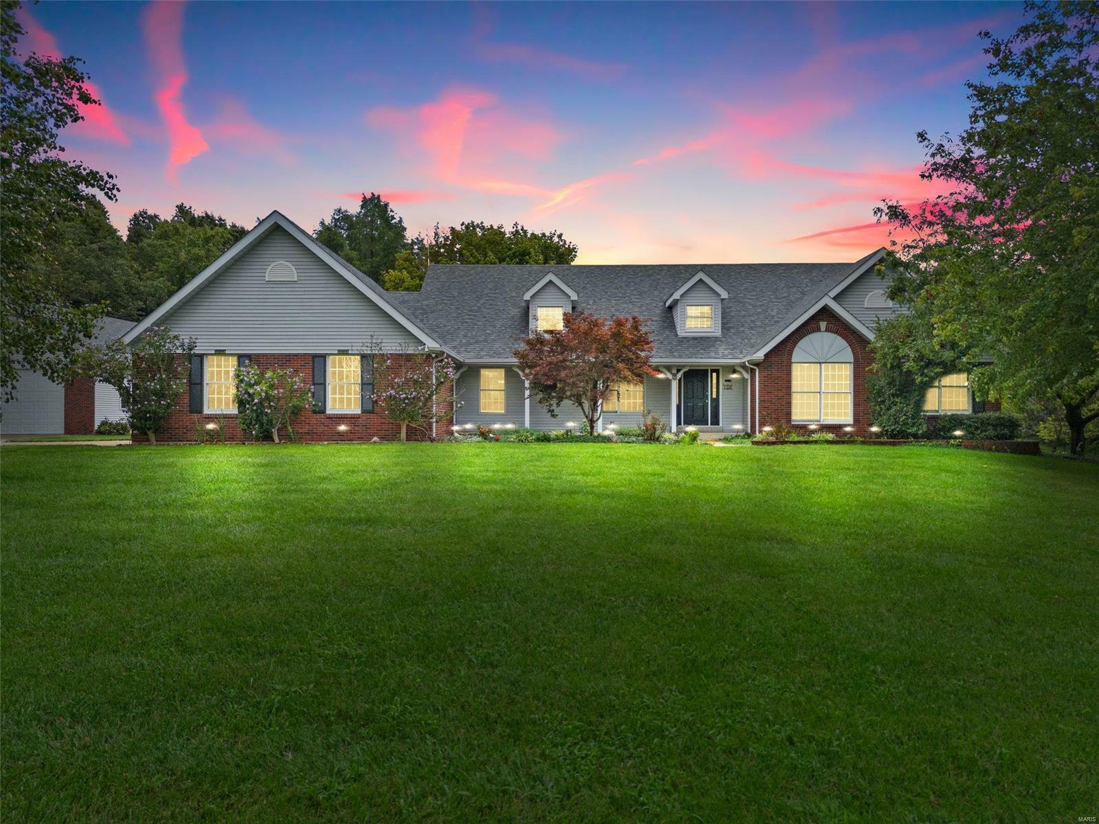 Property Photo: 10 Brushy Hill Ct MO 63366