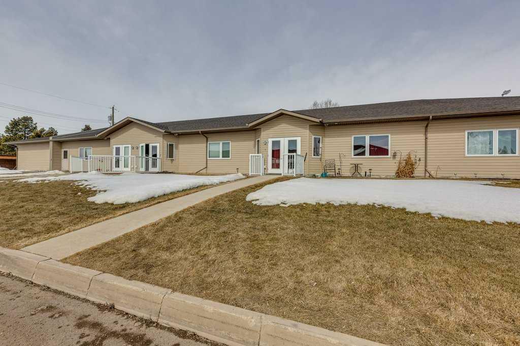 Property Photo: 5414 51 Street 2 AB T0C 2J0