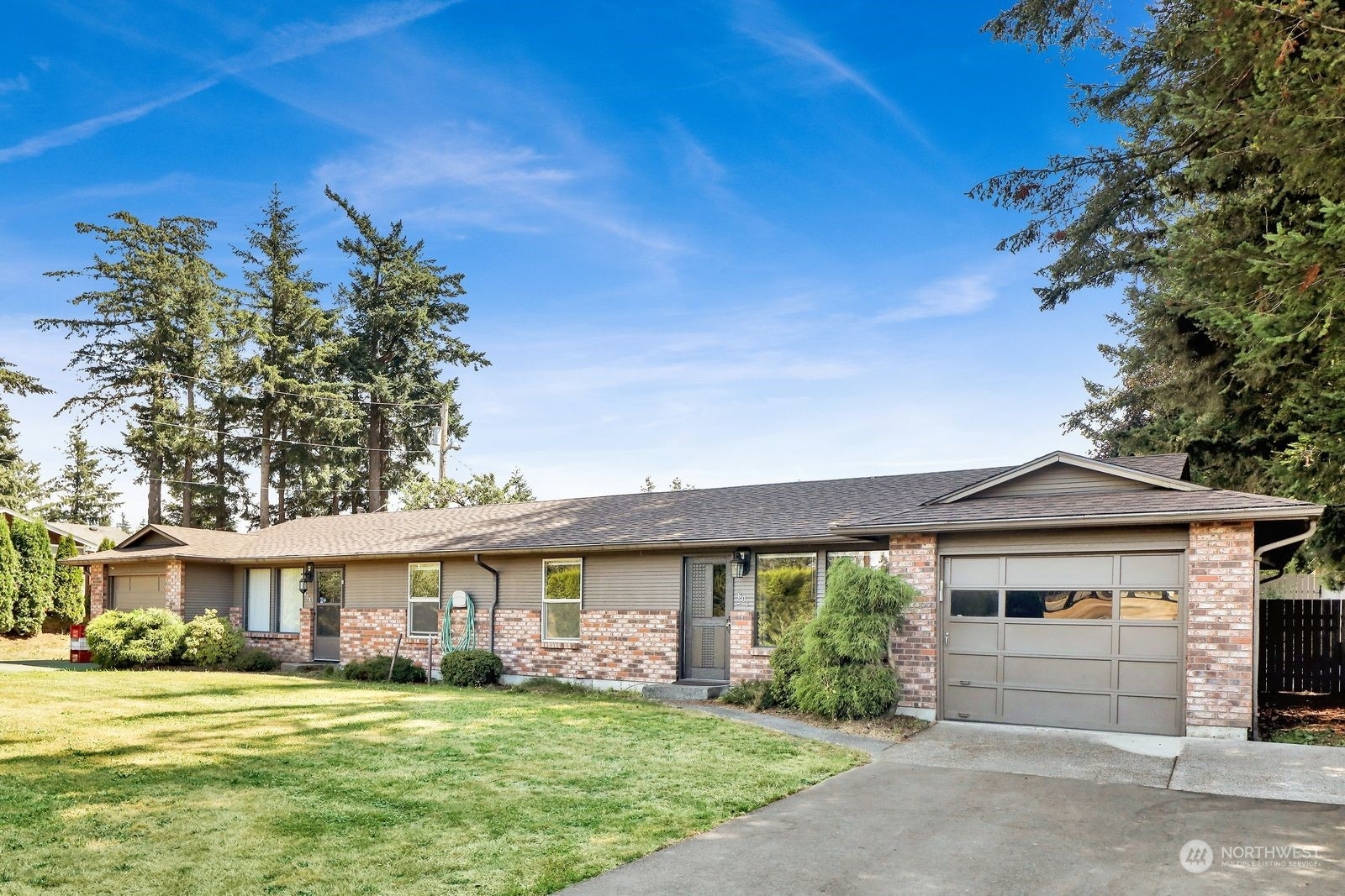 Property Photo:  801 803 E Pole Road  WA 98264 