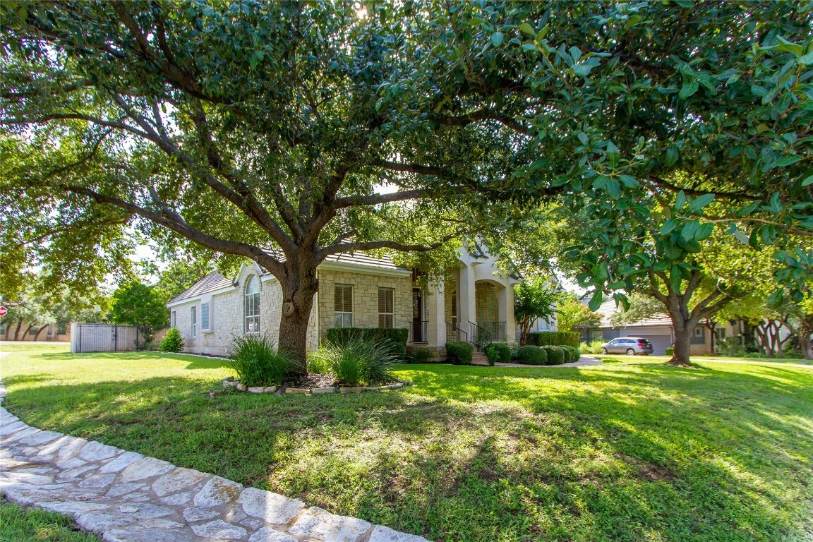 Property Photo:  31 Lost Meadow Trail  TX 78738 