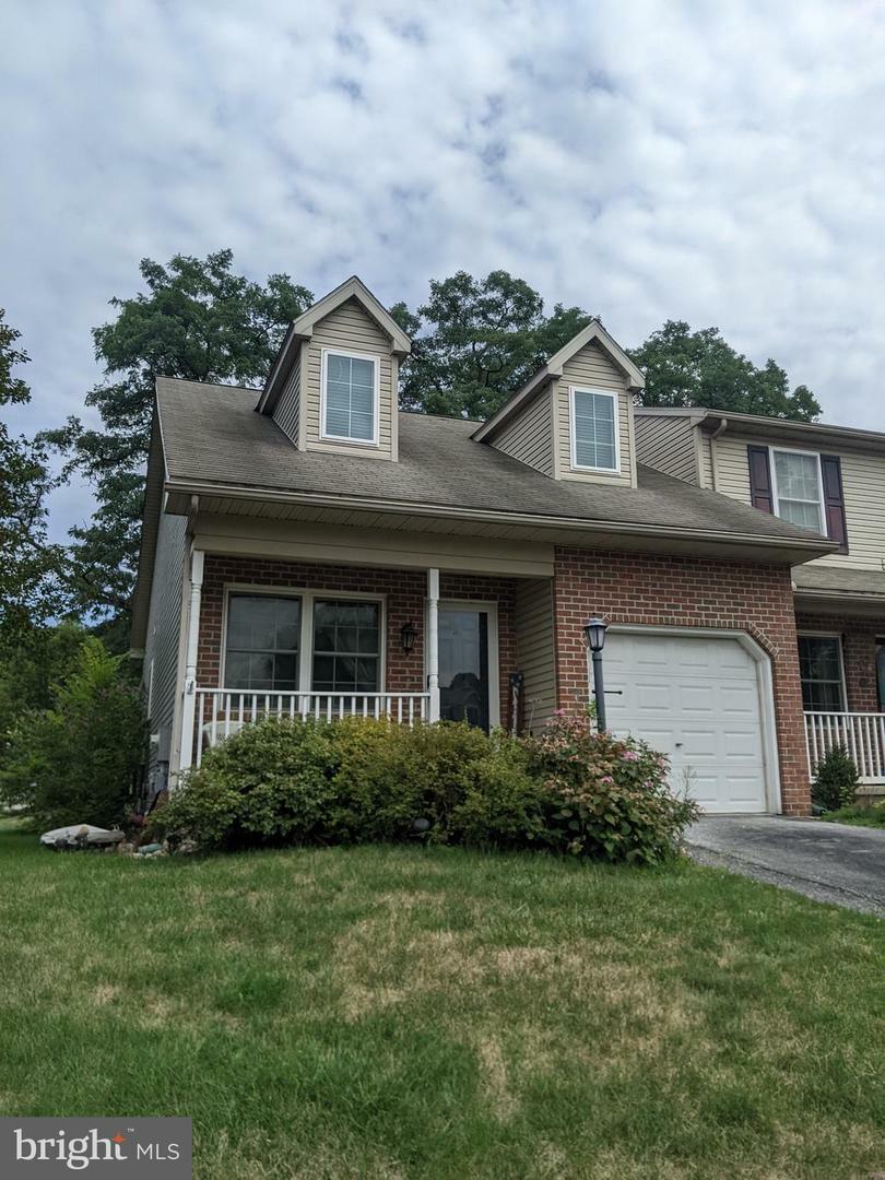 Property Photo:  101 Larkspur Drive  PA 17566 