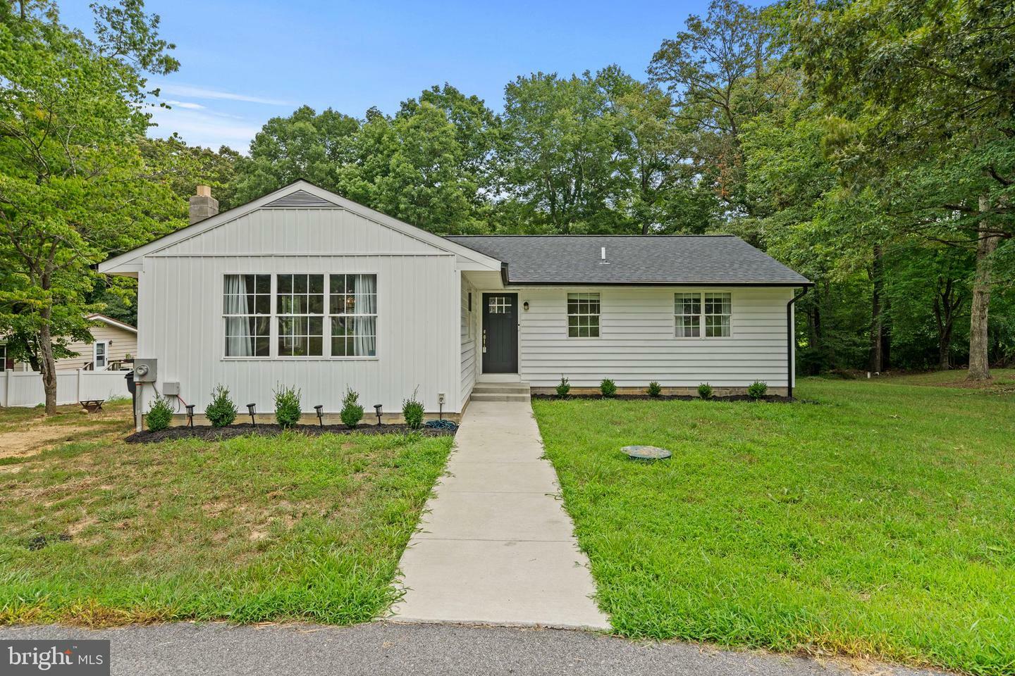 Property Photo:  23730 Hicks Drive  MD 20650 