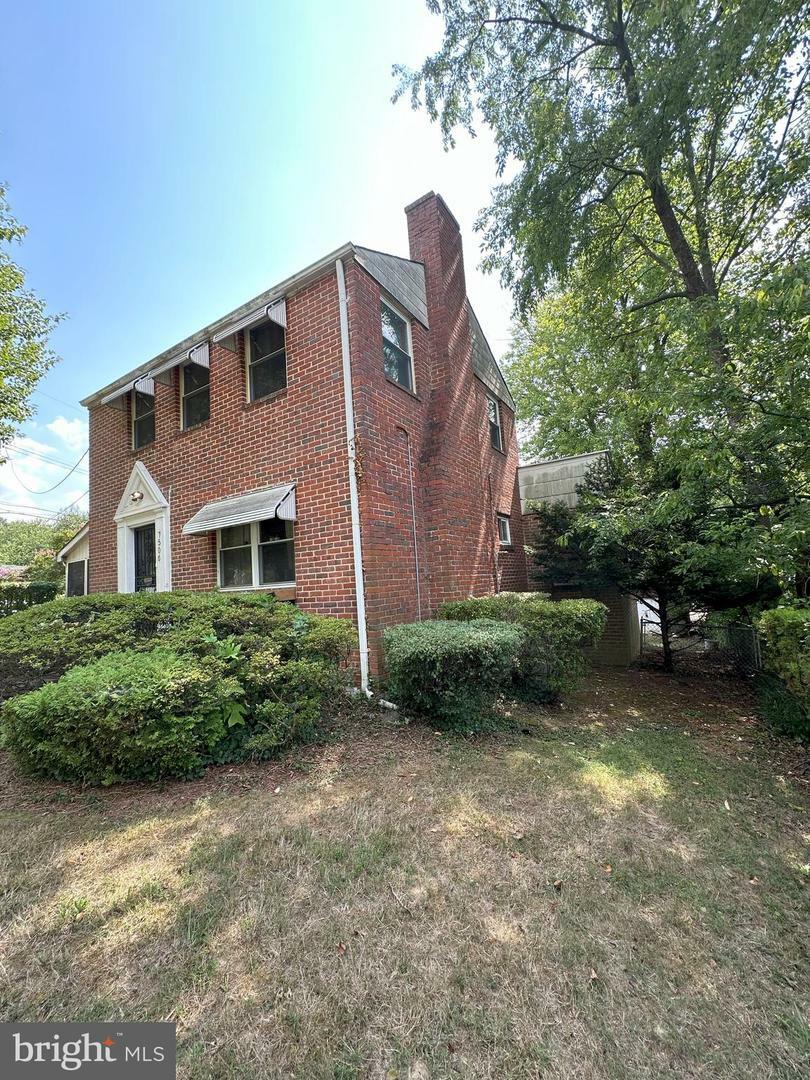 Property Photo:  7506 16th Avenue  MD 20912 