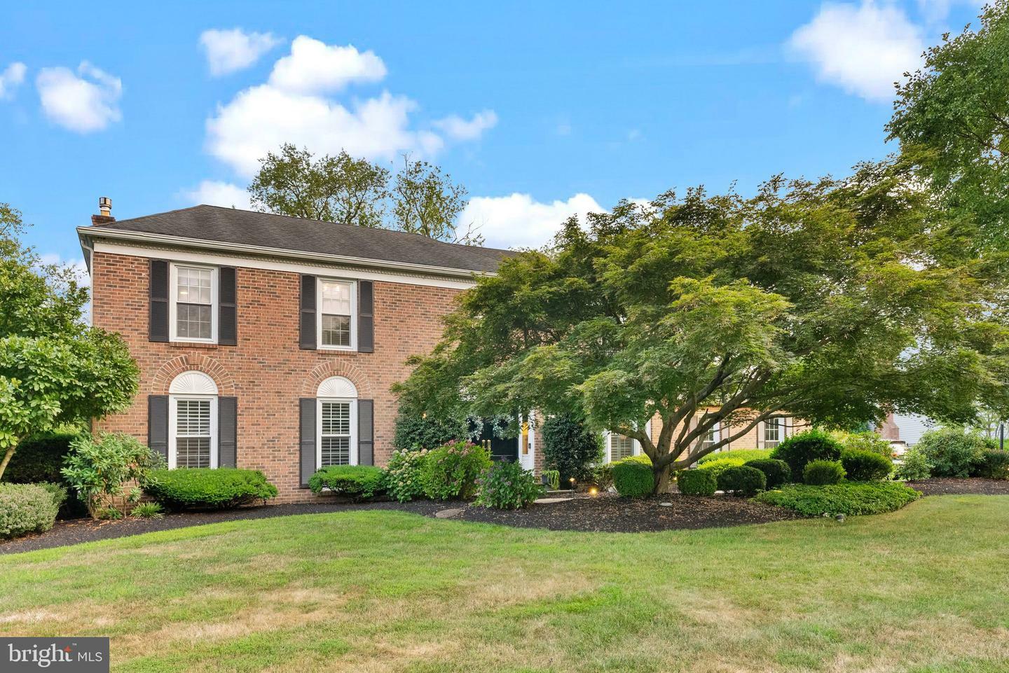 Property Photo: 1385 Colony Way PA 19067