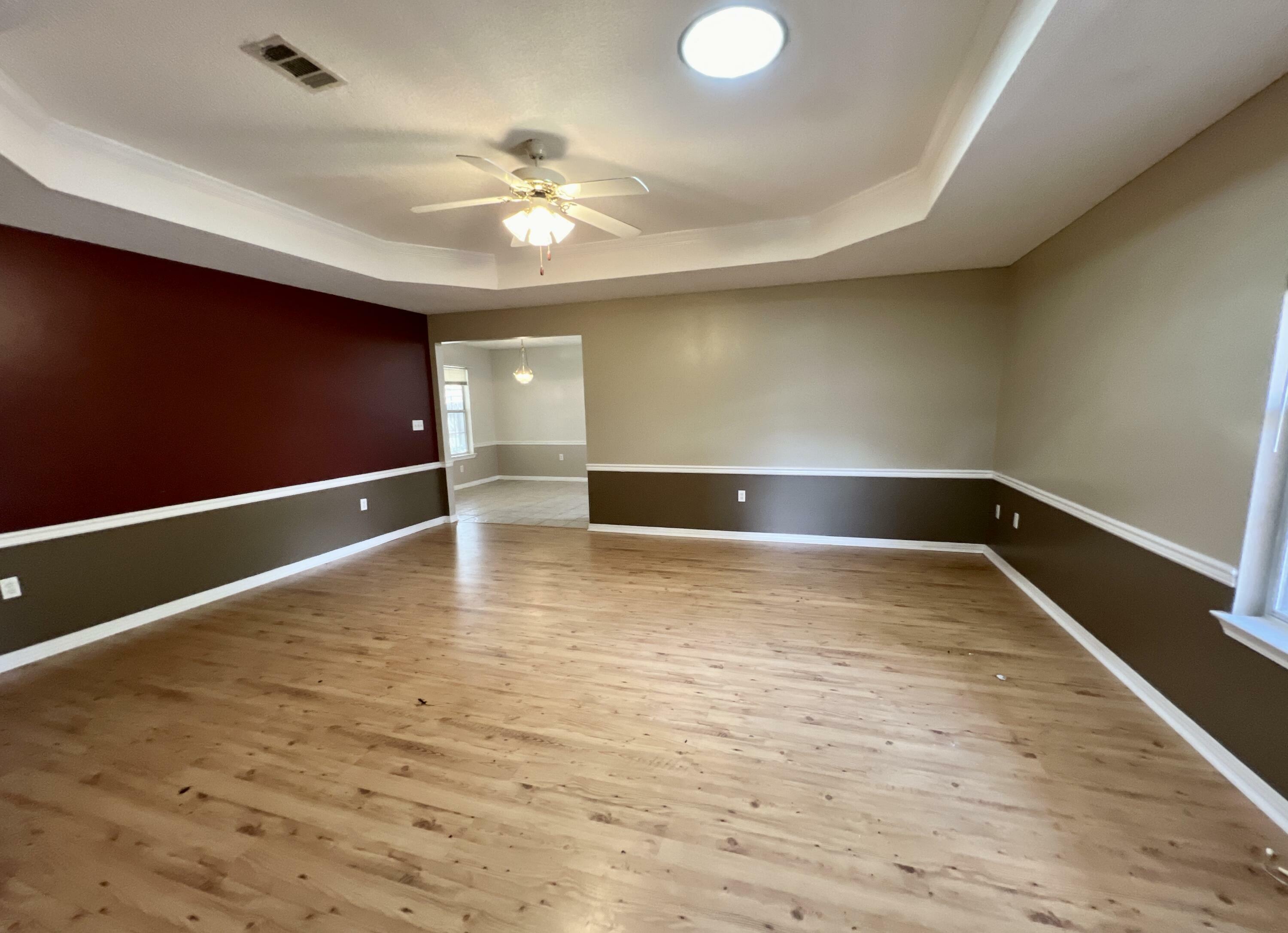 Property Photo:  515 Hyde Park Drive  FL 32539 