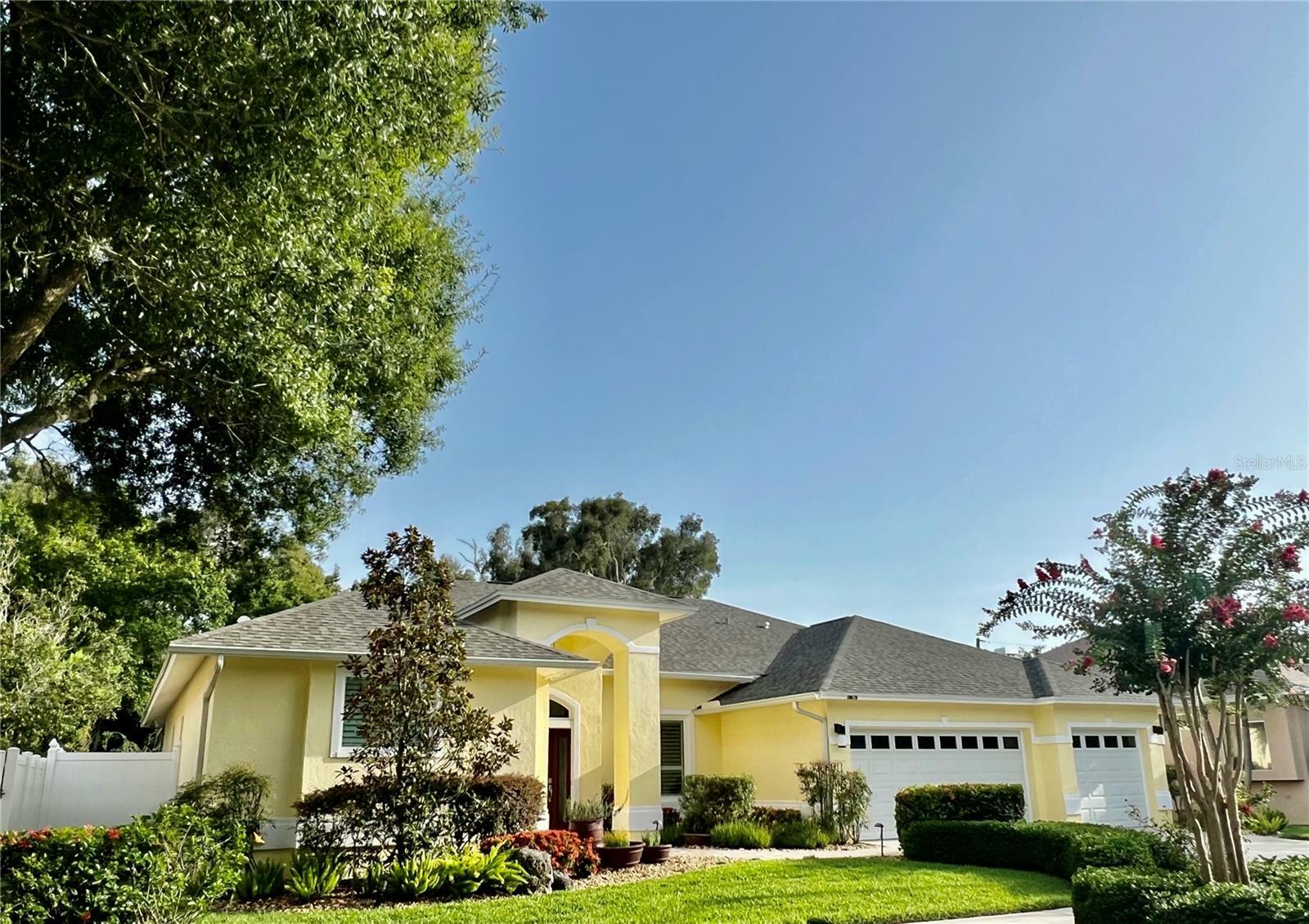 Property Photo:  10676 Park Place Drive  FL 33778 