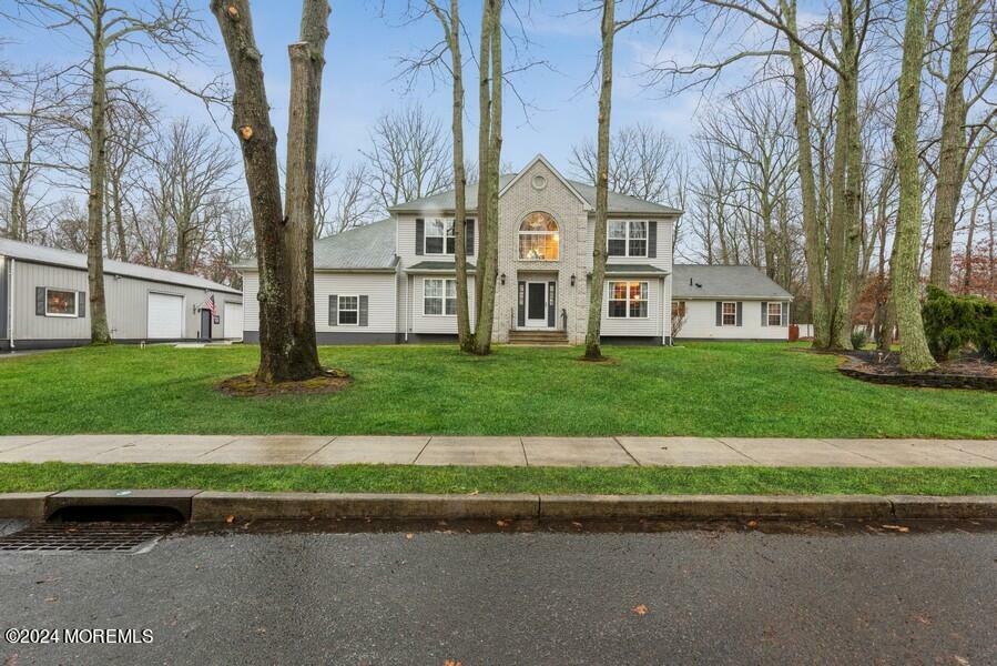 Property Photo:  5 Rutherford Court  NJ 08527 