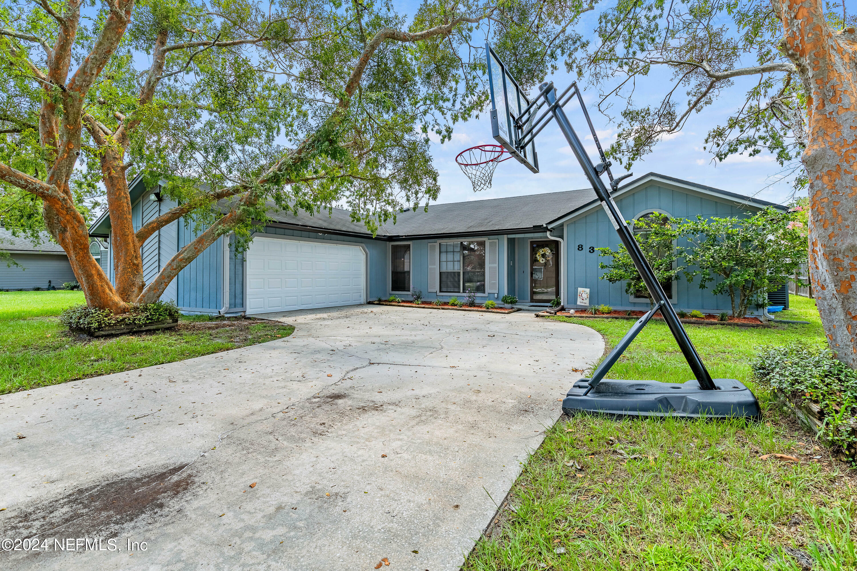 Property Photo:  8356 Cross Timbers Drive W  FL 32244 