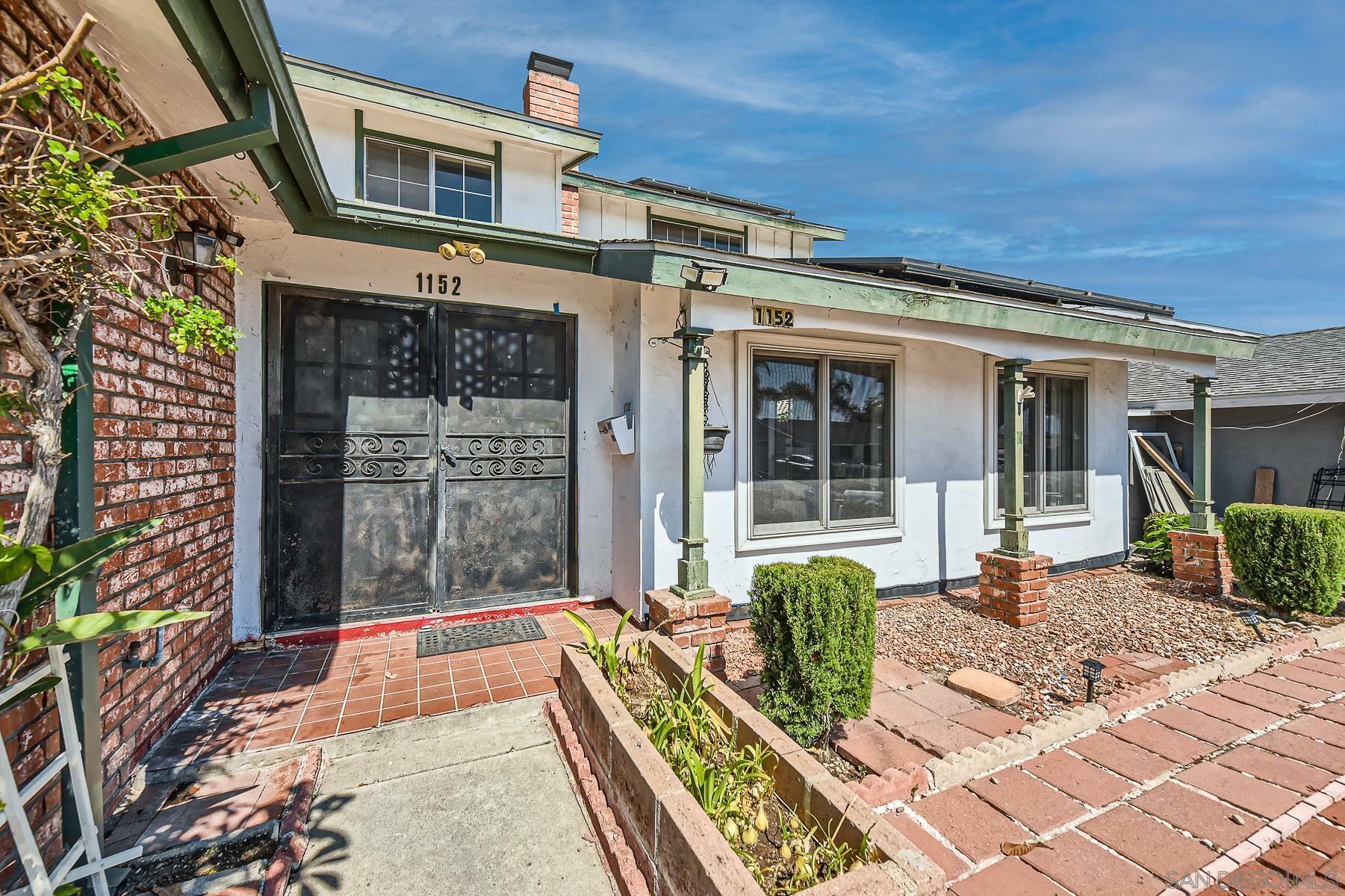 Property Photo:  1152 Benjamin Pl  CA 92020 