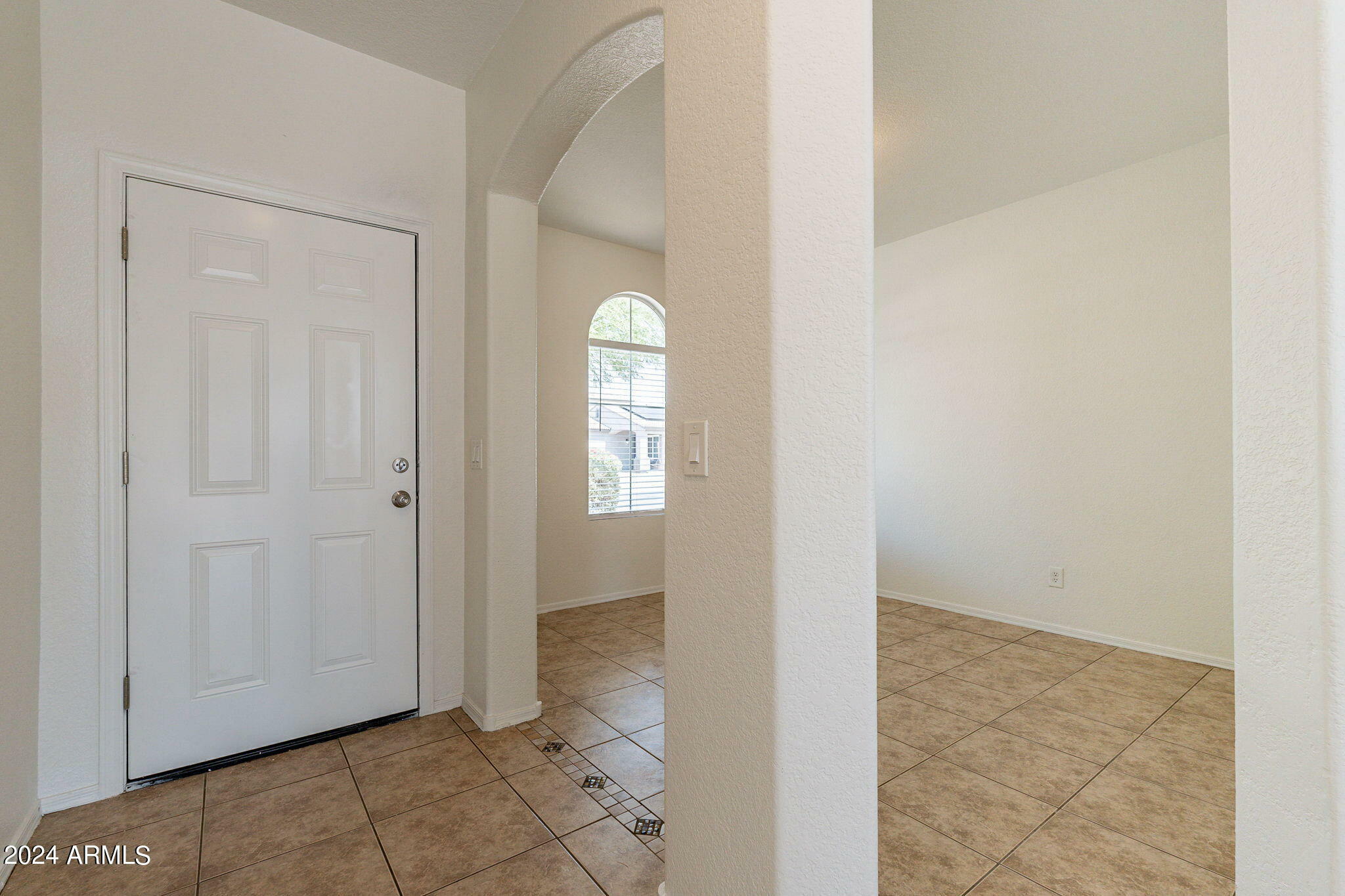 Property Photo:  4911 E Meadow Creek Way  AZ 85140 