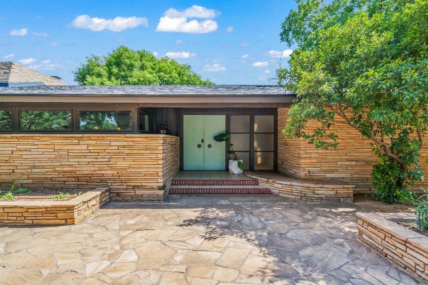 Property Photo:  3101 32nd Street  TX 79410 