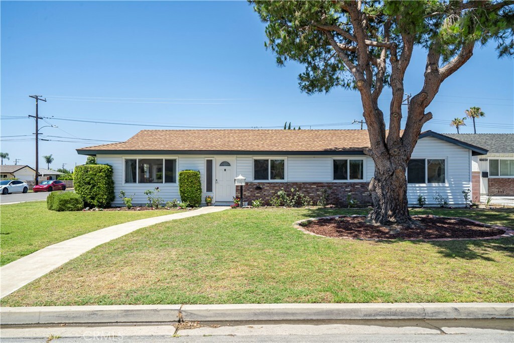 Property Photo:  11201 Laurianne Lane  CA 92841 