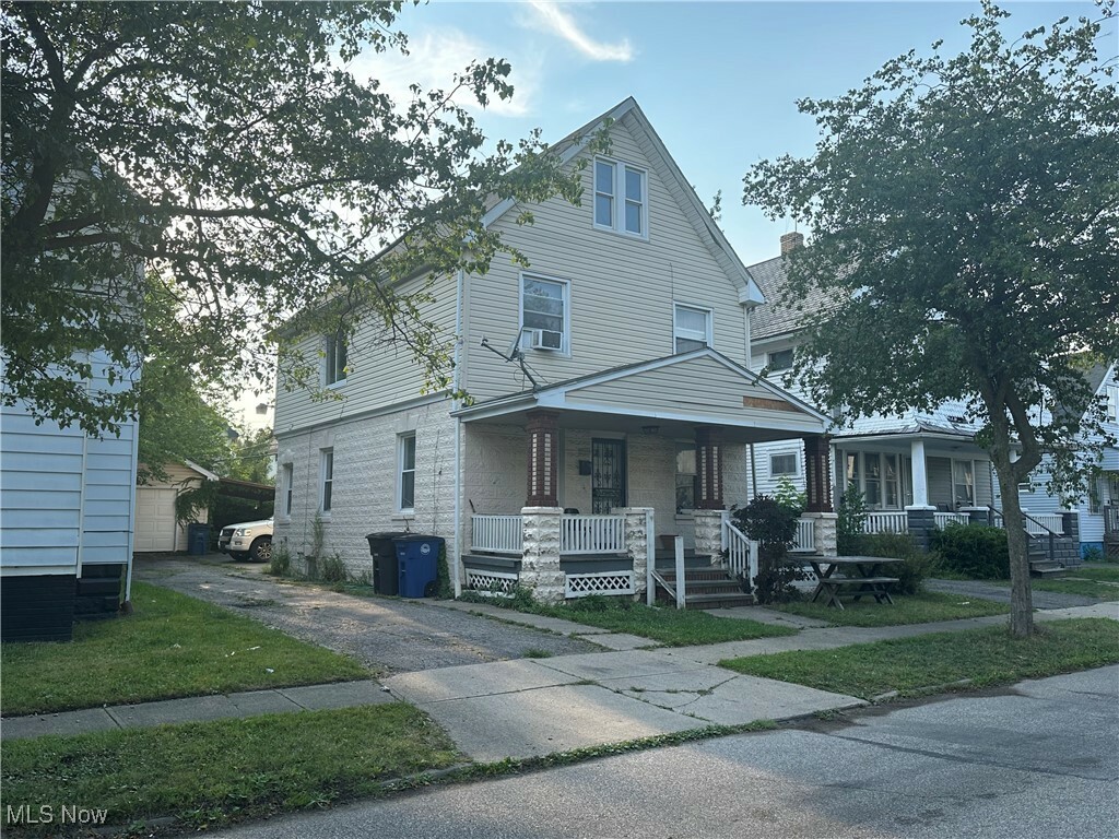 Property Photo:  2832 E 125th Street  OH 44120 