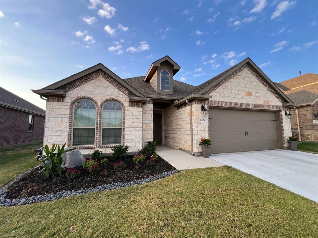 Property Photo:  11124 Canyon Oak Street  TX 76227 