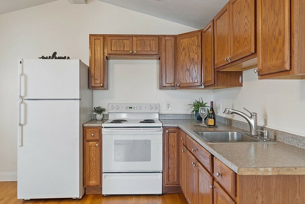 Property Photo:  168-170 Spruce Street 7  MA 01453 