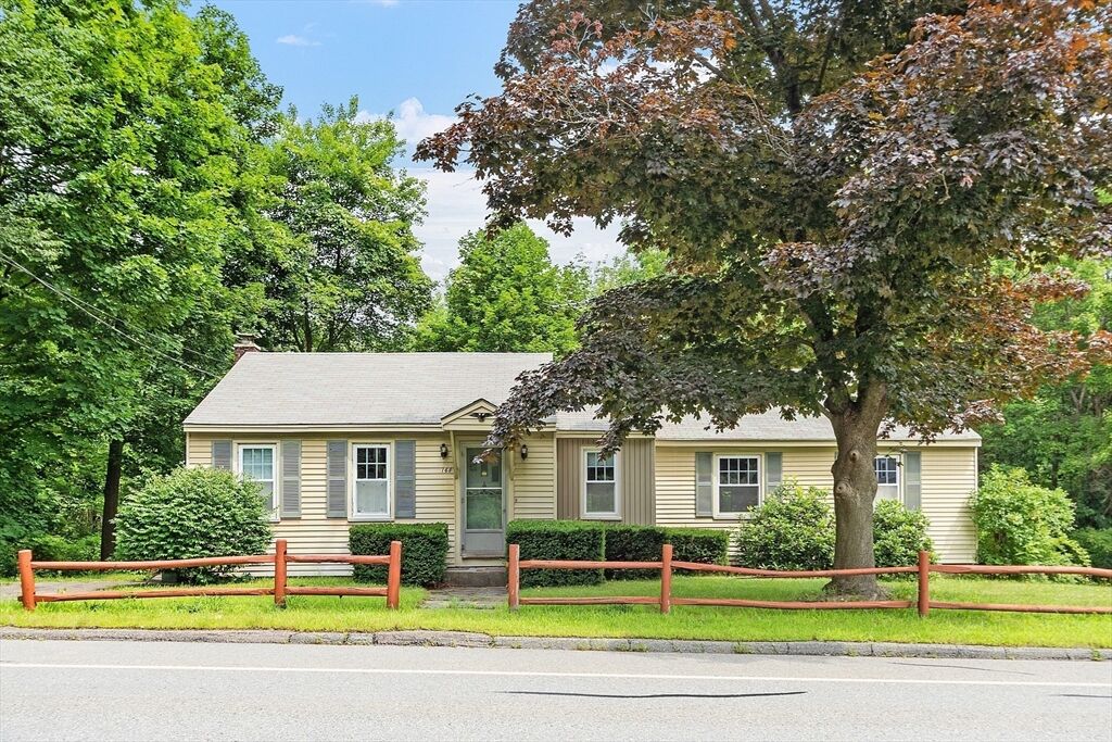 Property Photo:  168 Main St  MA 01473 