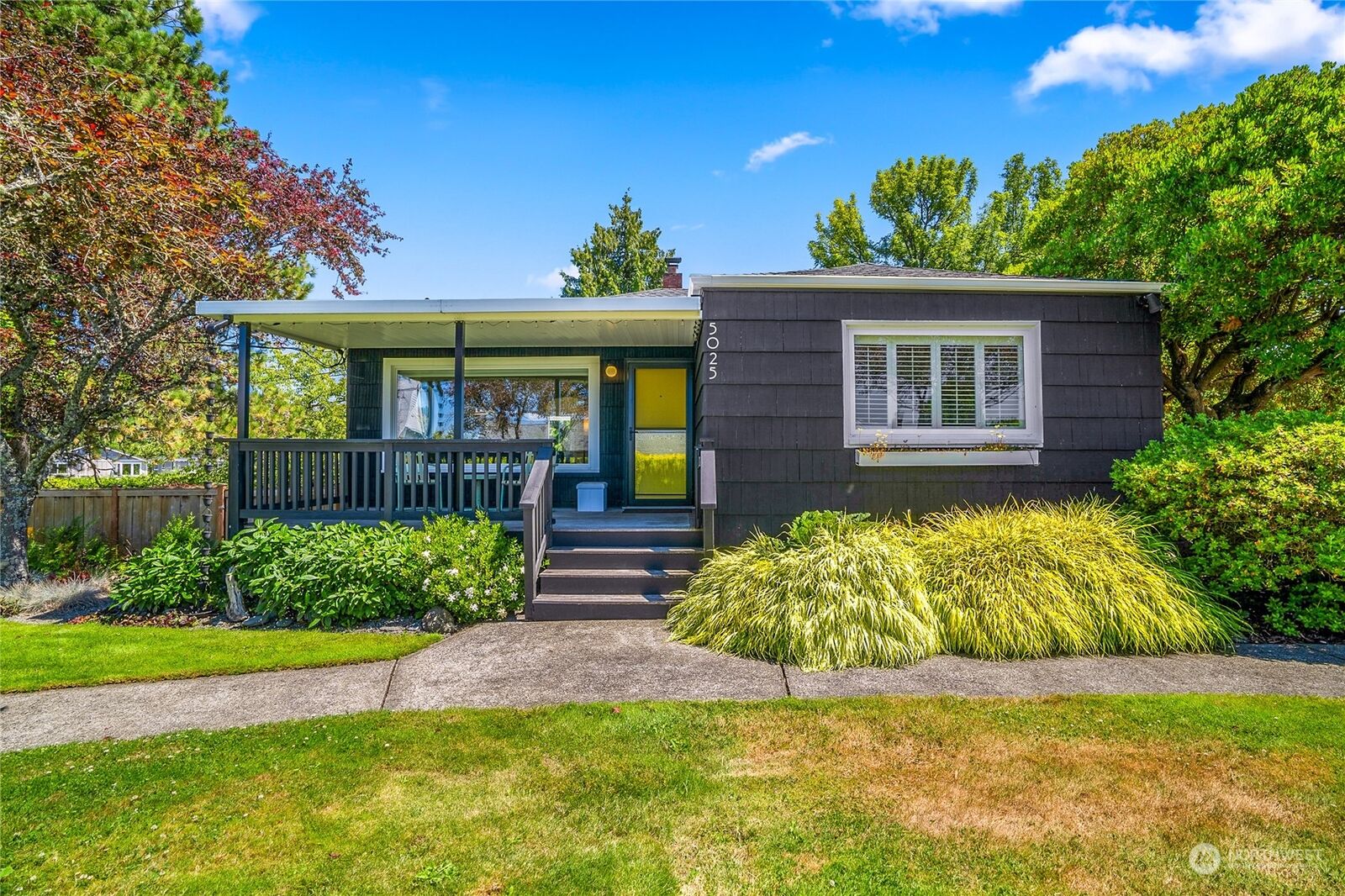 Property Photo:  5025 Hyada Boulevard NE  WA 98422 