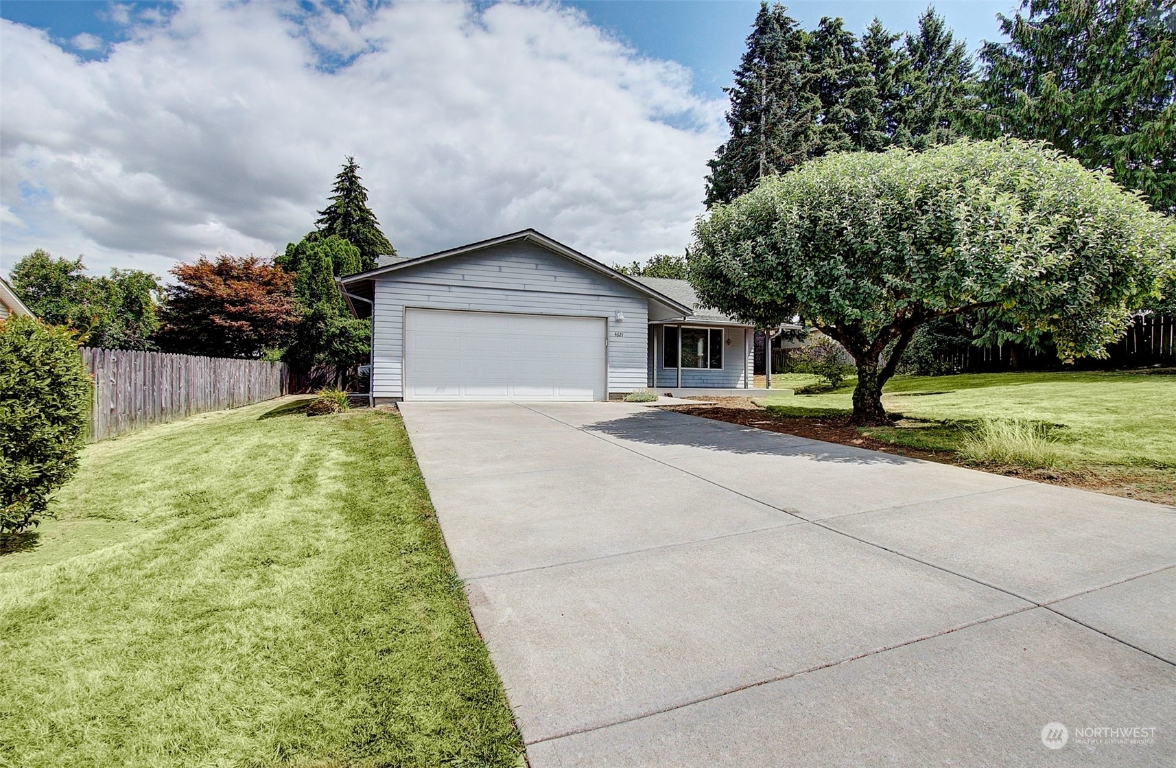 Property Photo:  4621 NE 49th Avenue  WA 98661 