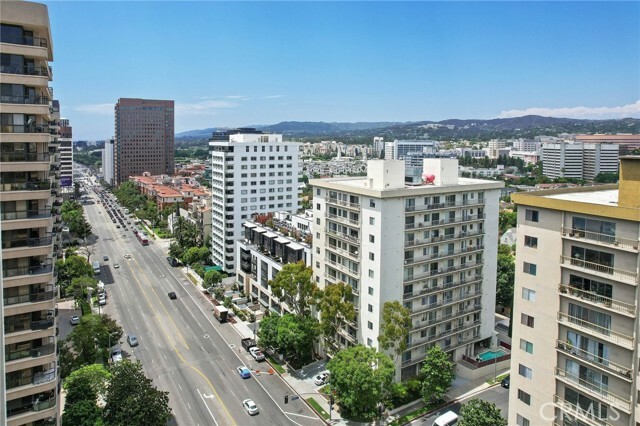 Property Photo:  10751 Wilshire Boulevard Penthouse 8  CA 90024 