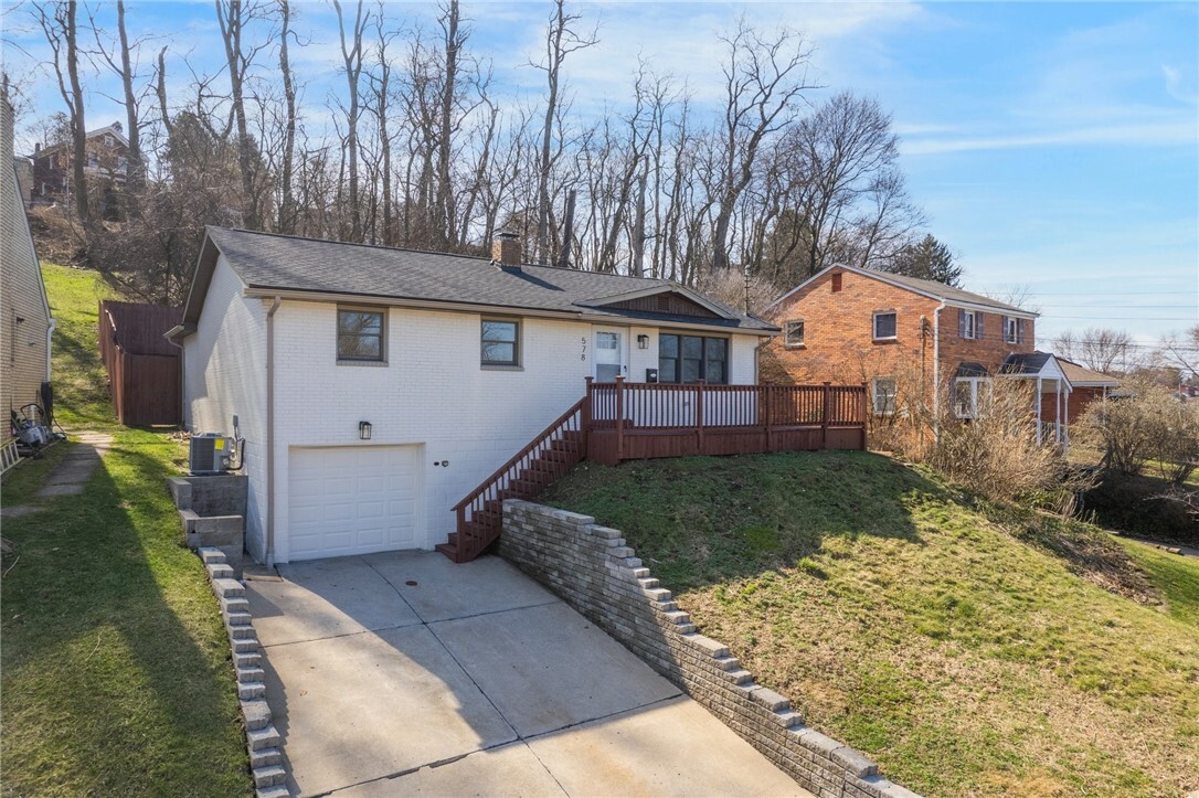 Property Photo:  578 Brinwood Ave  PA 15227 